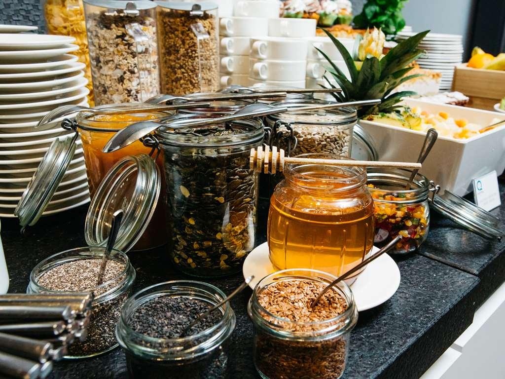 Q Hotel Krasków Φαγητό φωτογραφία