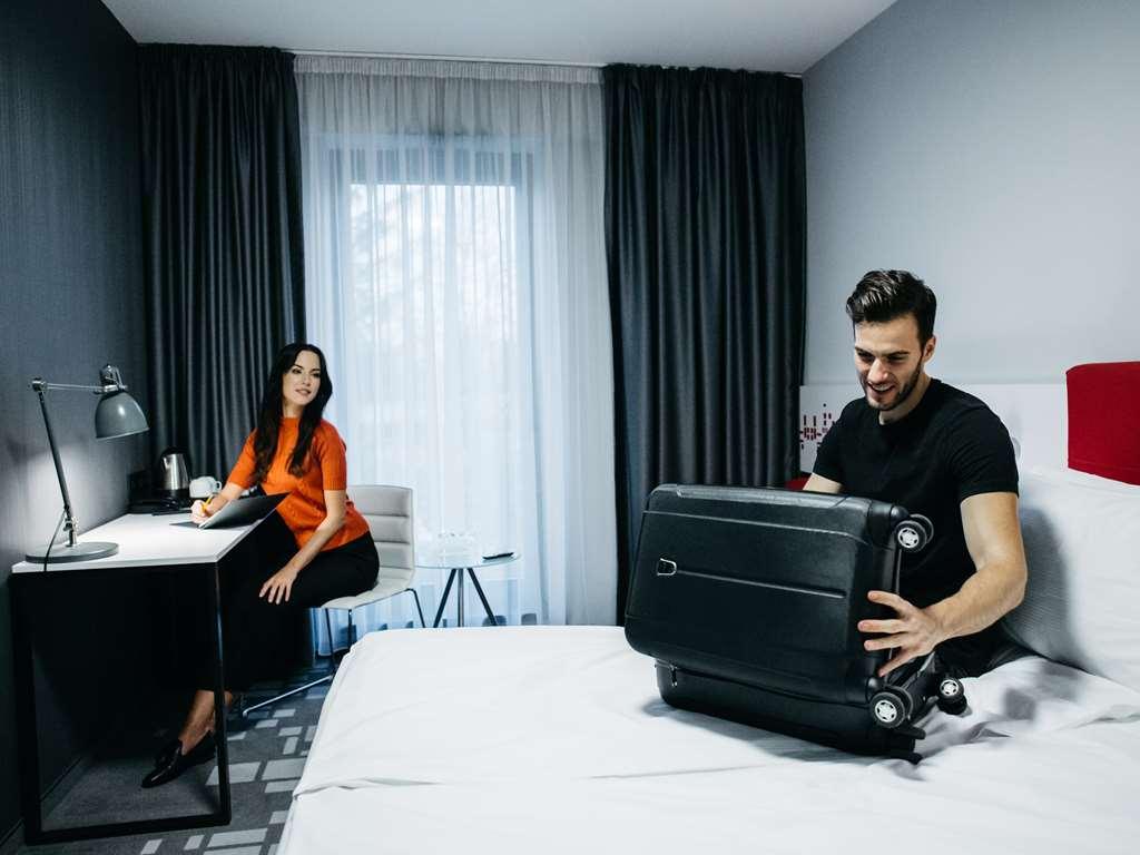 Q Hotel Krasków Άνθρωποι φωτογραφία