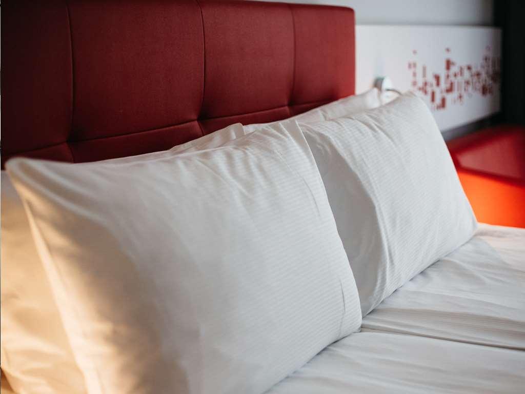 Q Hotel Krasków Δωμάτιο φωτογραφία