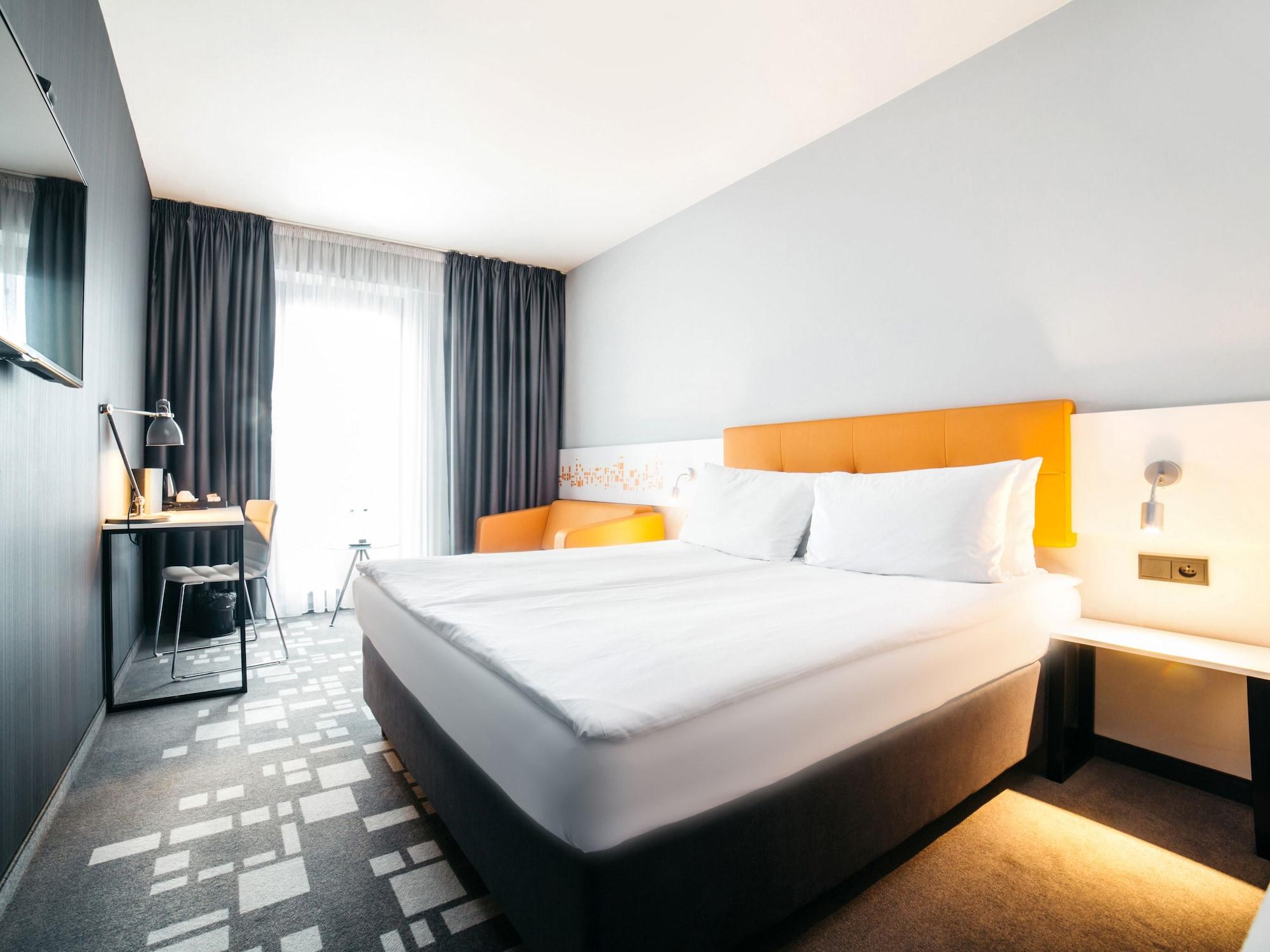 Q Hotel Krasków Εξωτερικό φωτογραφία