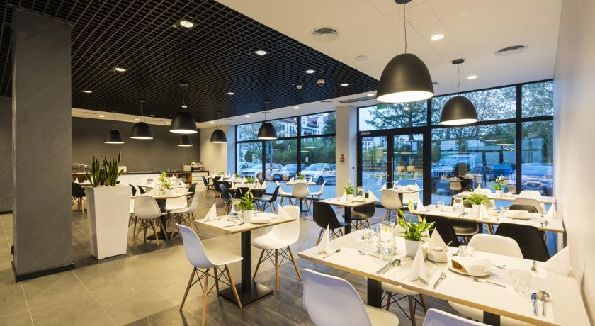Q Hotel Krasków Εξωτερικό φωτογραφία