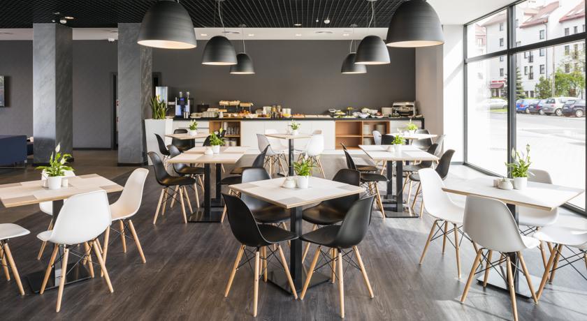 Q Hotel Krasków Εξωτερικό φωτογραφία