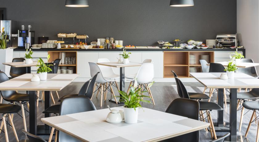 Q Hotel Krasków Εξωτερικό φωτογραφία