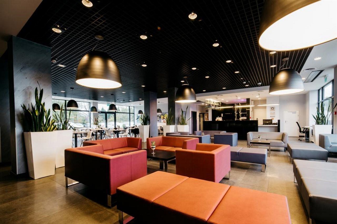 Q Hotel Krasków Εξωτερικό φωτογραφία